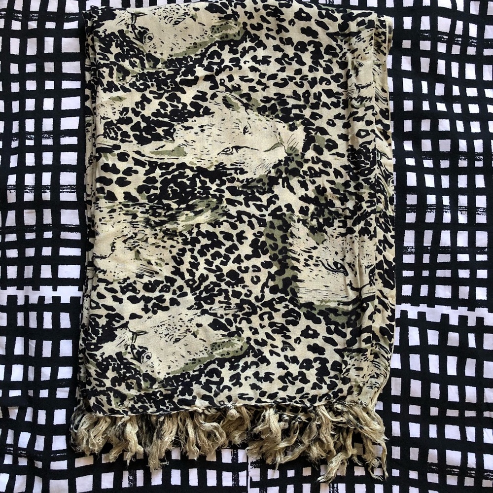 Leopard print pareo